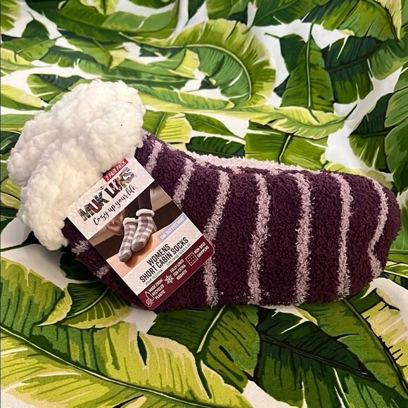 Muk Luks Purple Striped Cozy Socks - Picture 1 of 3